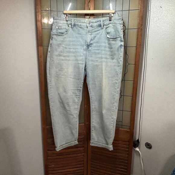 Eloquii Light Wash Straight Leg High Rise Plus Size Jeans Size 18
